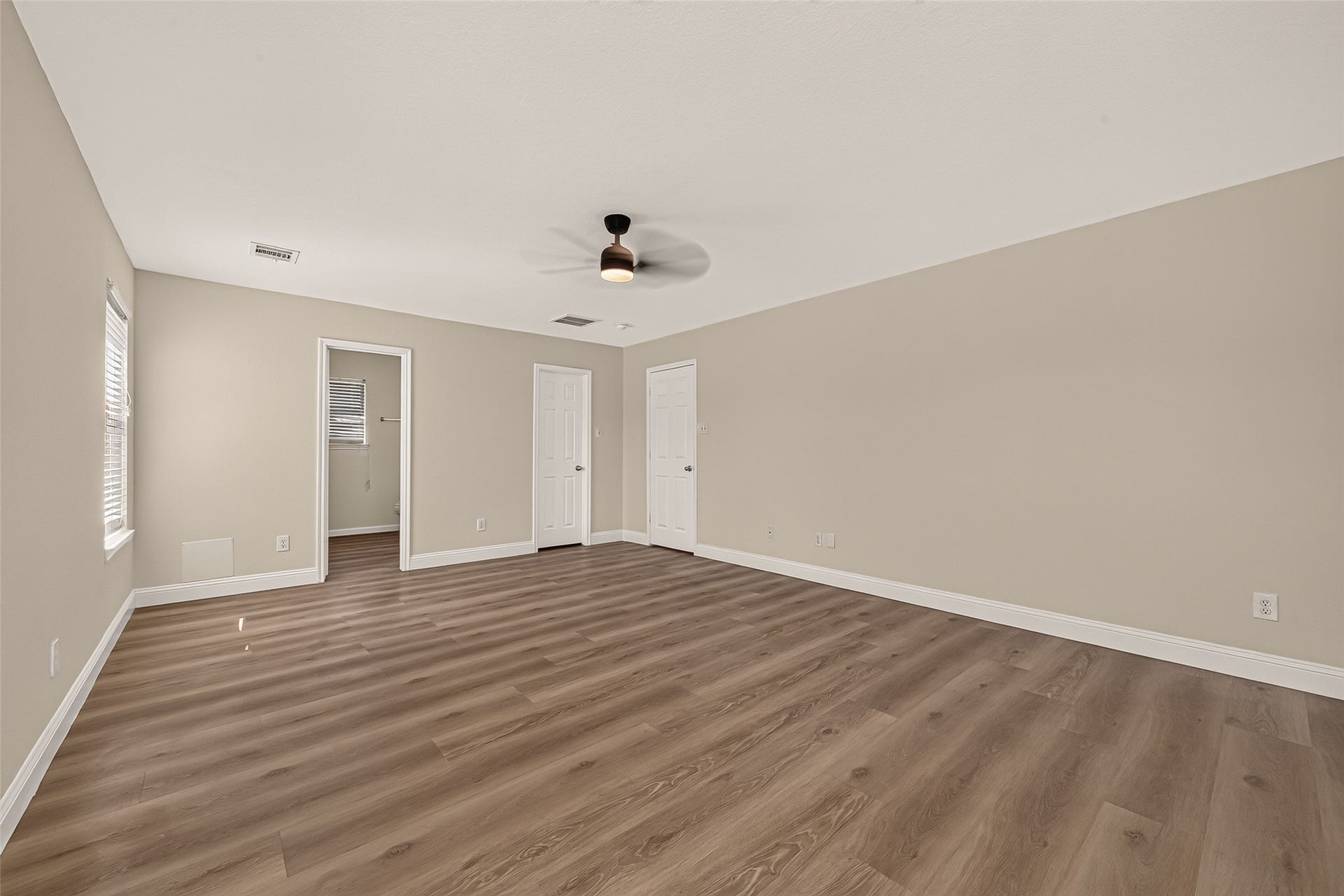 2662 Skyview Glen Court, Houston, TX 77047 2662 Skyview Glen Court, Houston, TX 77047