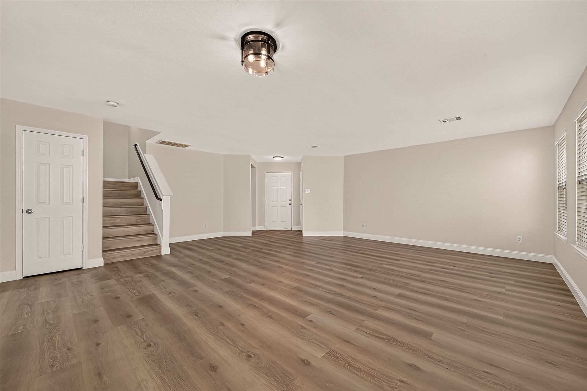 2662 Skyview Glen Court, Houston, TX 77047 2662 Skyview Glen Court, Houston, TX 77047