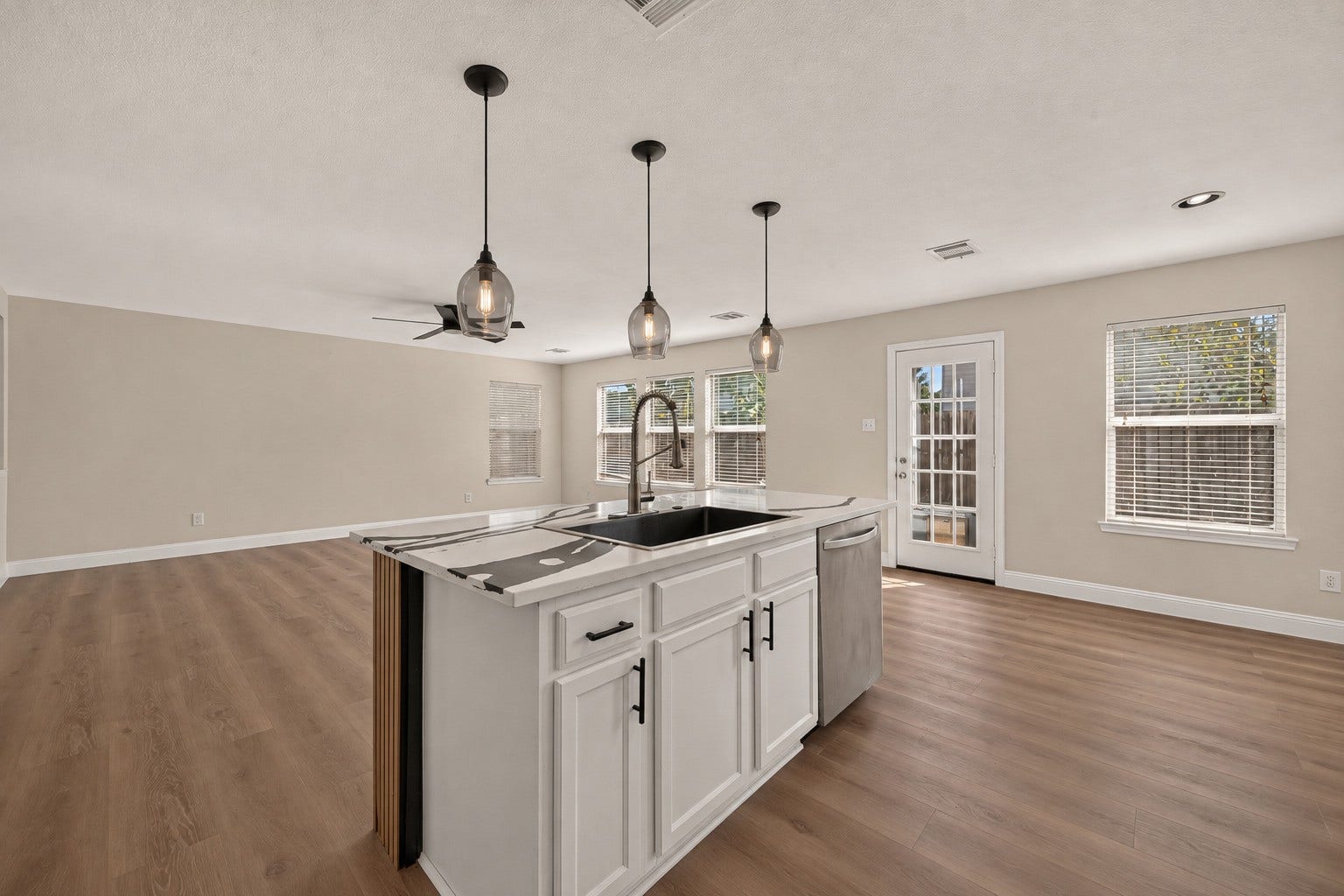 2662 Skyview Glen Court, Houston, TX 77047 2662 Skyview Glen Court, Houston, TX 77047