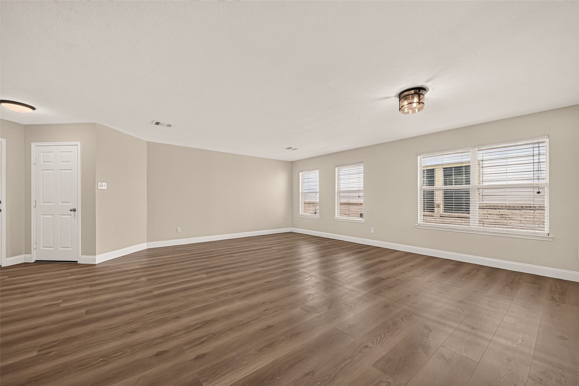 2662 Skyview Glen Court, Houston, TX 77047 2662 Skyview Glen Court, Houston, TX 77047