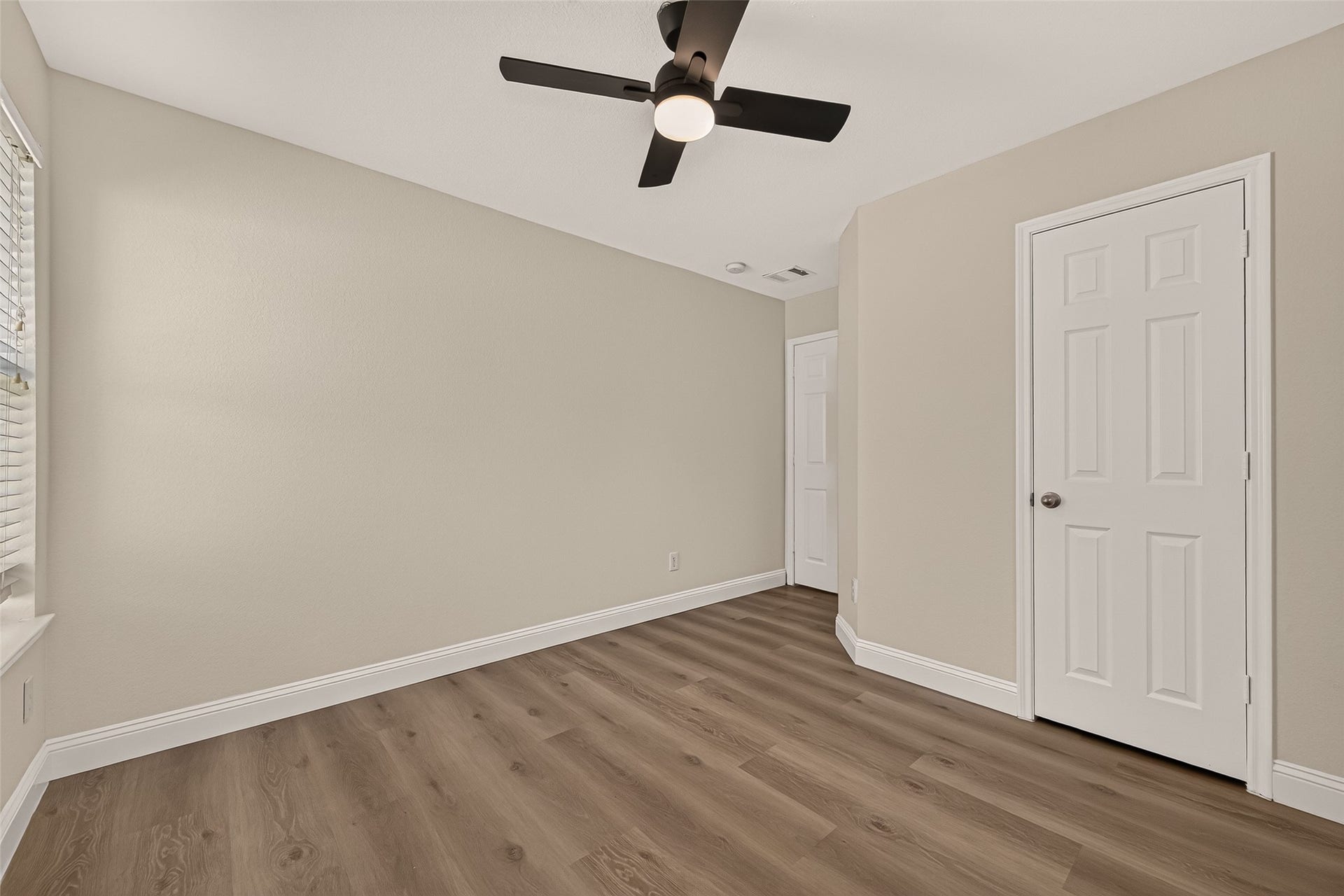 2662 Skyview Glen Court, Houston, TX 77047 2662 Skyview Glen Court, Houston, TX 77047