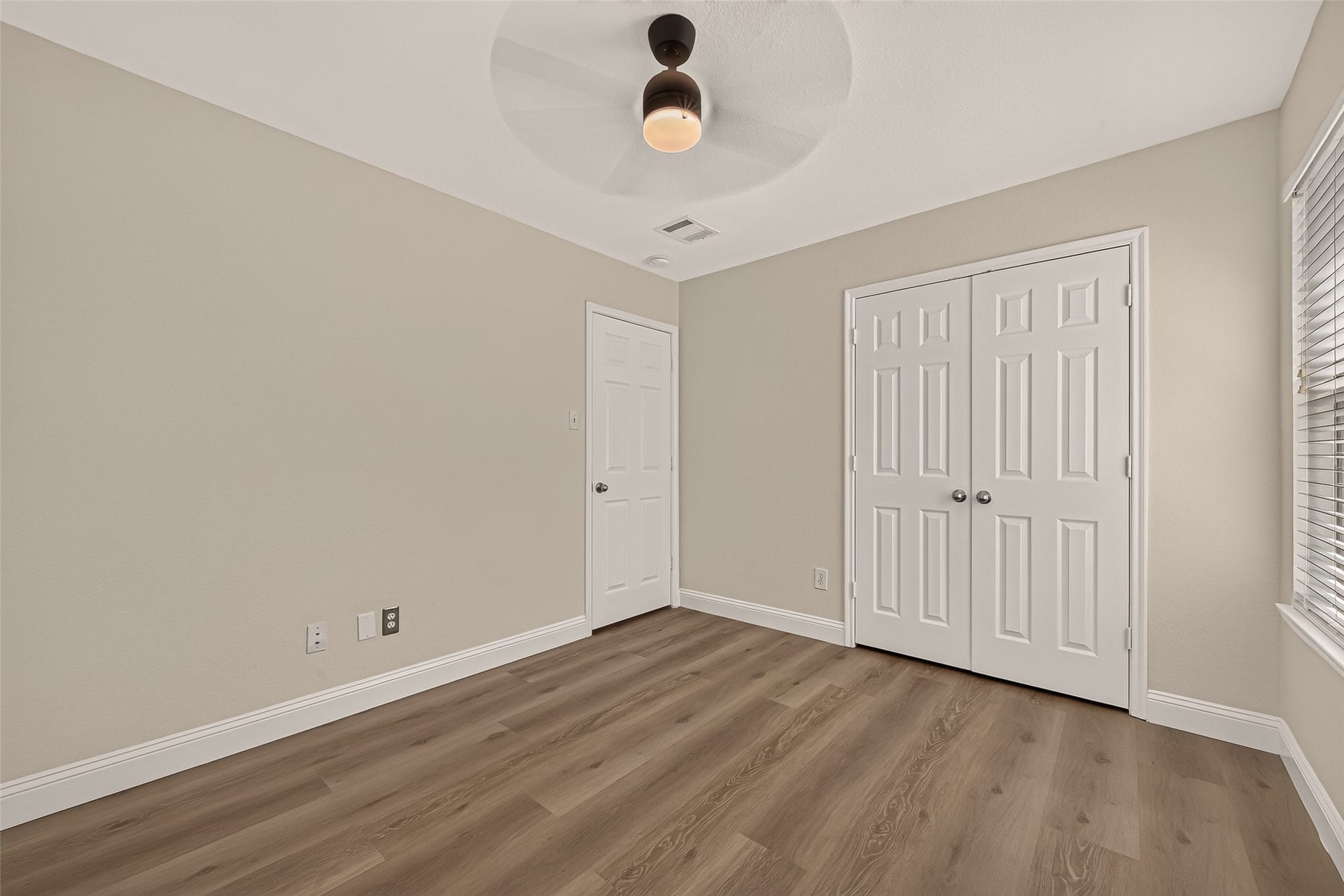 2662 Skyview Glen Court, Houston, TX 77047 2662 Skyview Glen Court, Houston, TX 77047