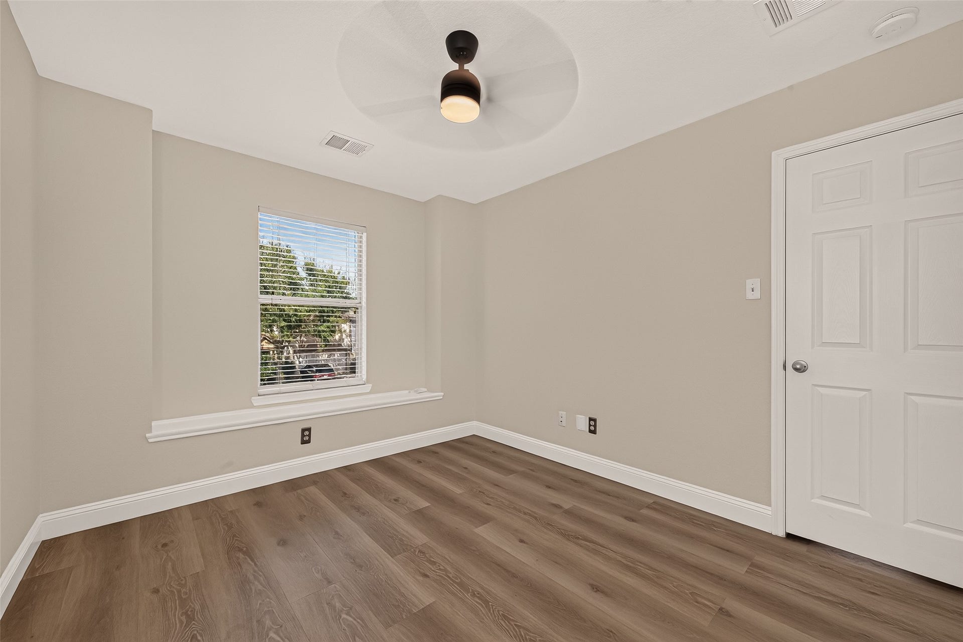 2662 Skyview Glen Court, Houston, TX 77047 2662 Skyview Glen Court, Houston, TX 77047