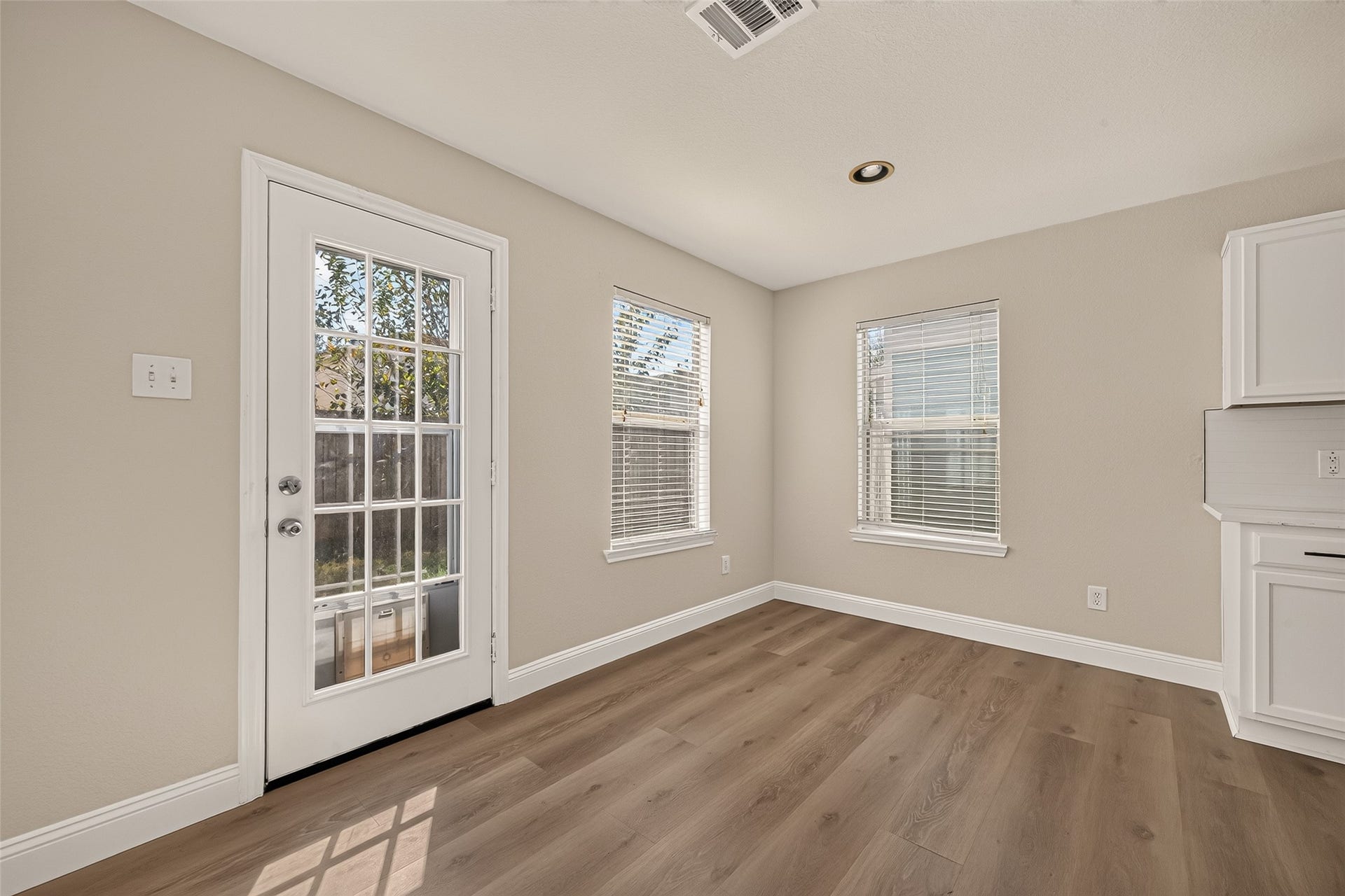 2662 Skyview Glen Court, Houston, TX 77047 2662 Skyview Glen Court, Houston, TX 77047