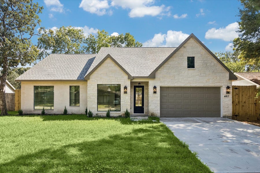 Property photo for 4817 Kingfisher Drive, Houston, TX