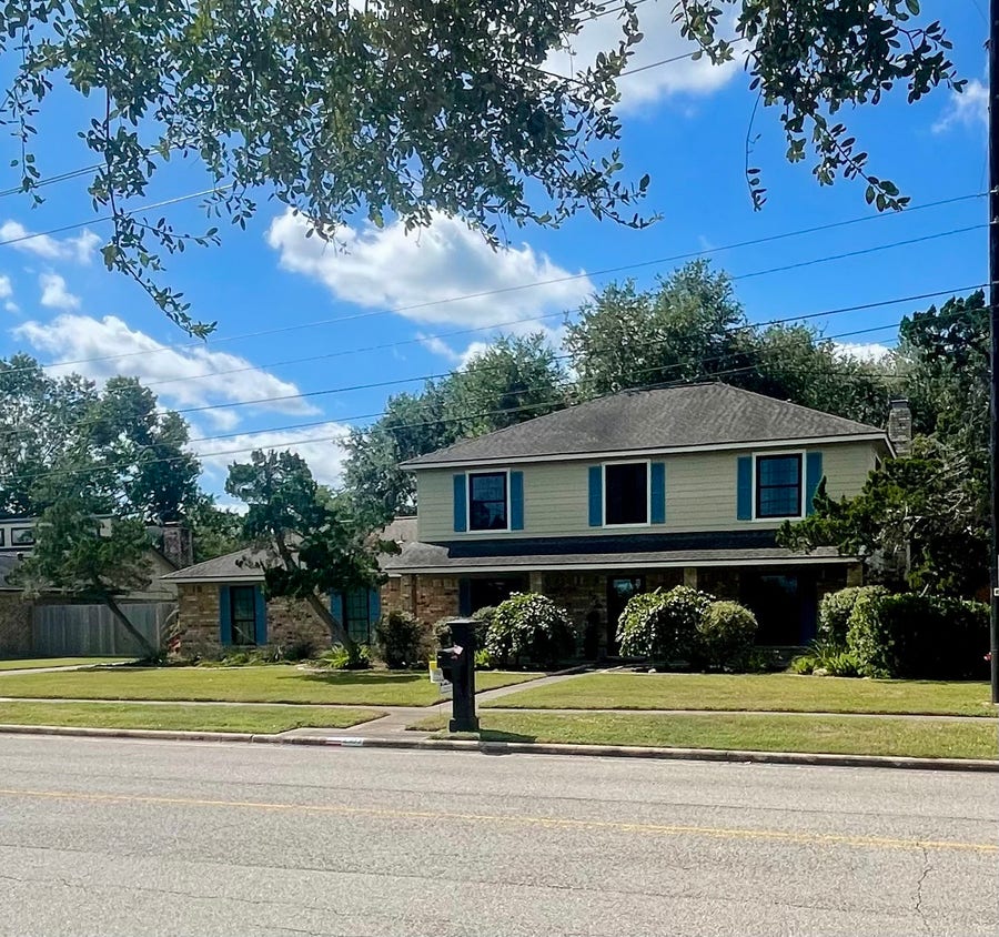 Property photo for 2309 Westpark Drive, Alvin, TX