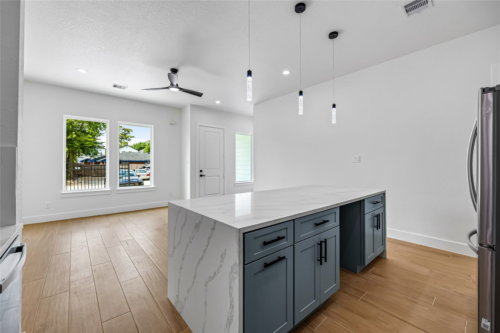 4815 Cruse Rd, #A, Houston, TX 77016 4815 Cruse Rd, #A, Houston, TX 77016