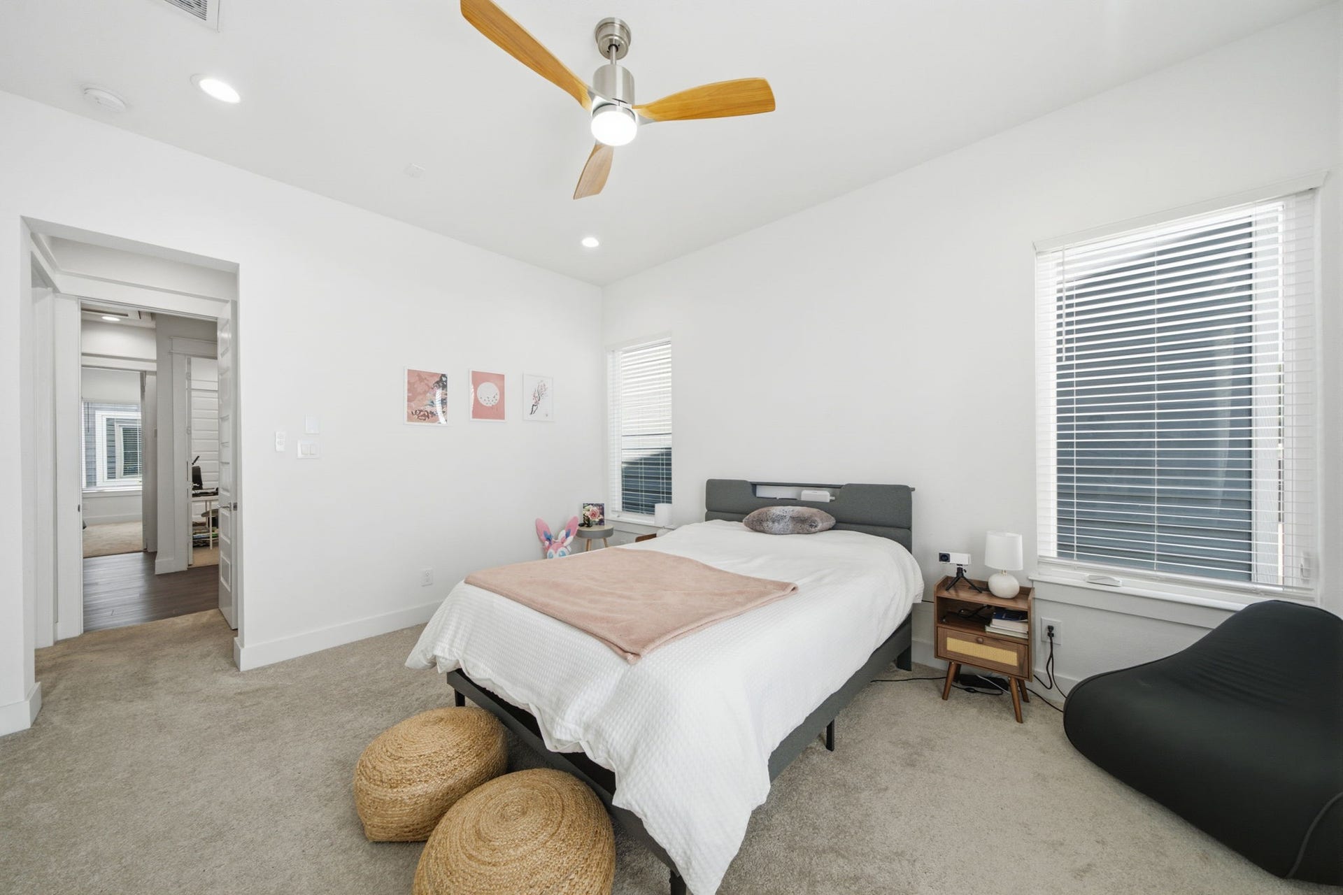 2533 Hollister Street, Houston, TX 77080 Primary Bedroom