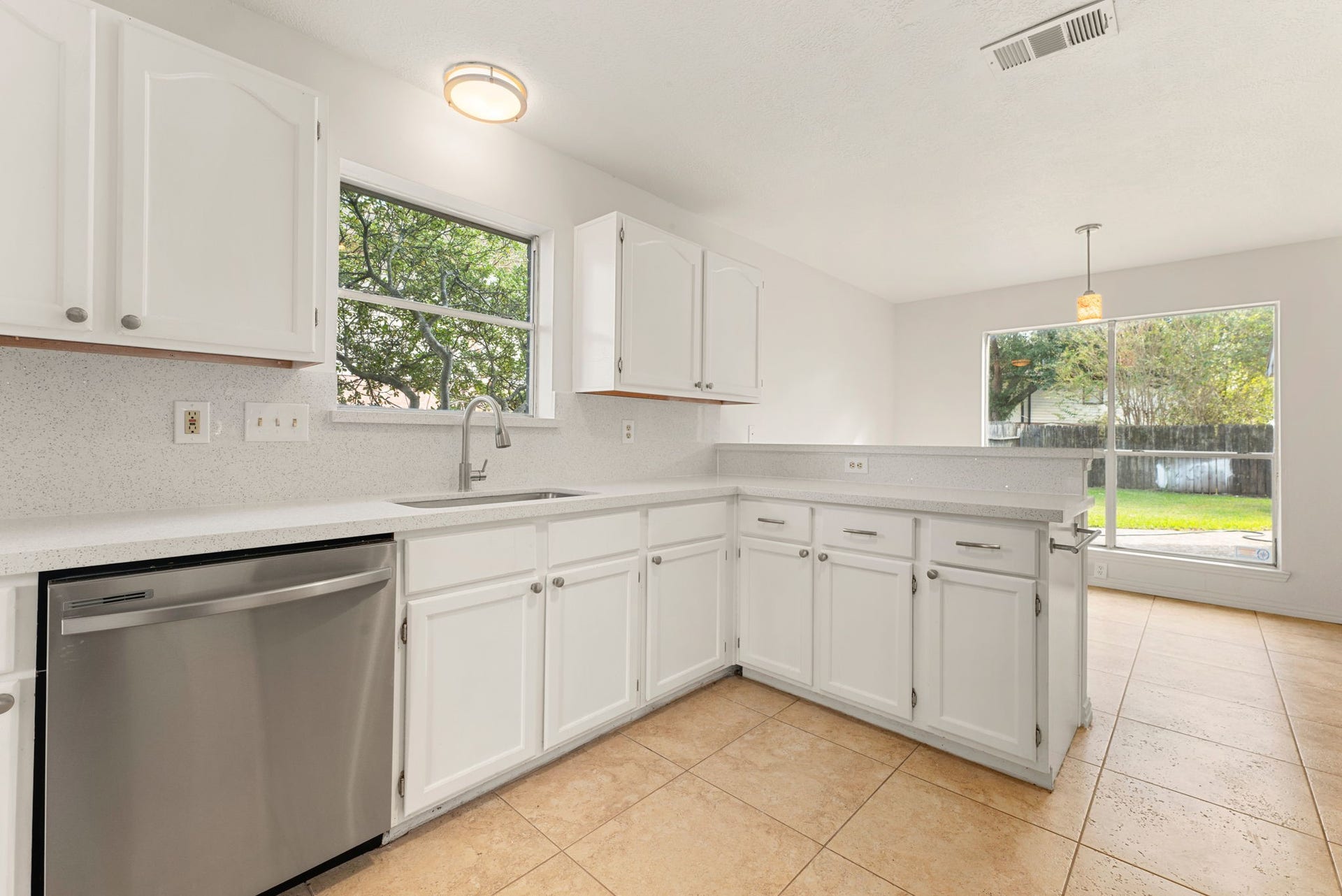 3522 Southdown Drive, Pearland, TX 77584 3522 Southdown Drive, Pearland, TX 77584