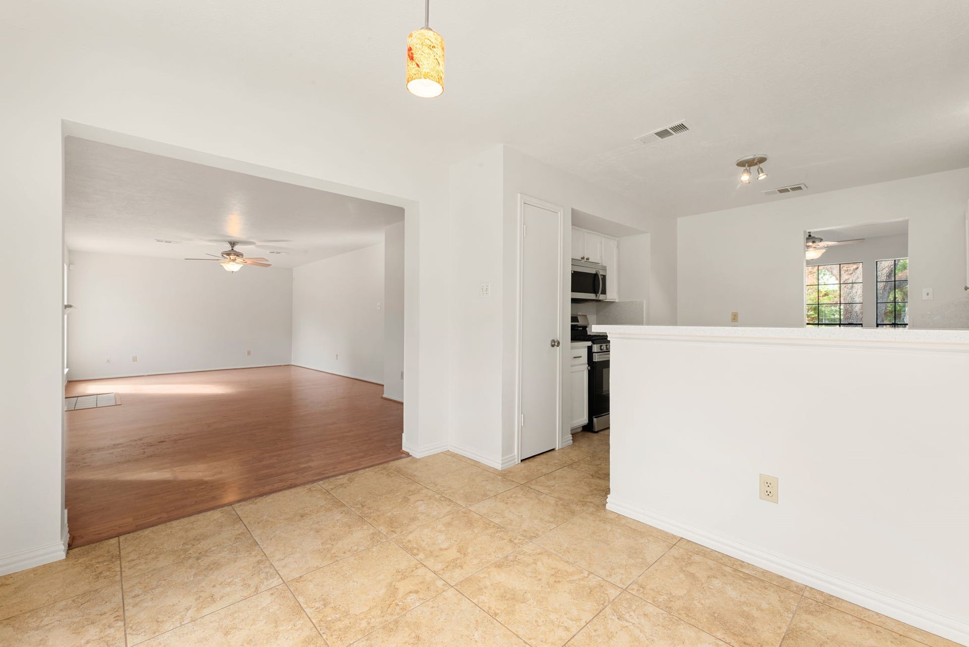 3522 Southdown Drive, Pearland, TX 77584 3522 Southdown Drive, Pearland, TX 77584