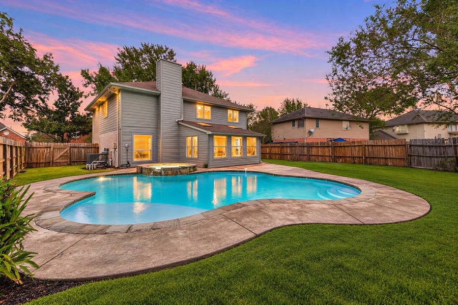 Property photo for 3522 Southdown Drive, Pearland, TX
