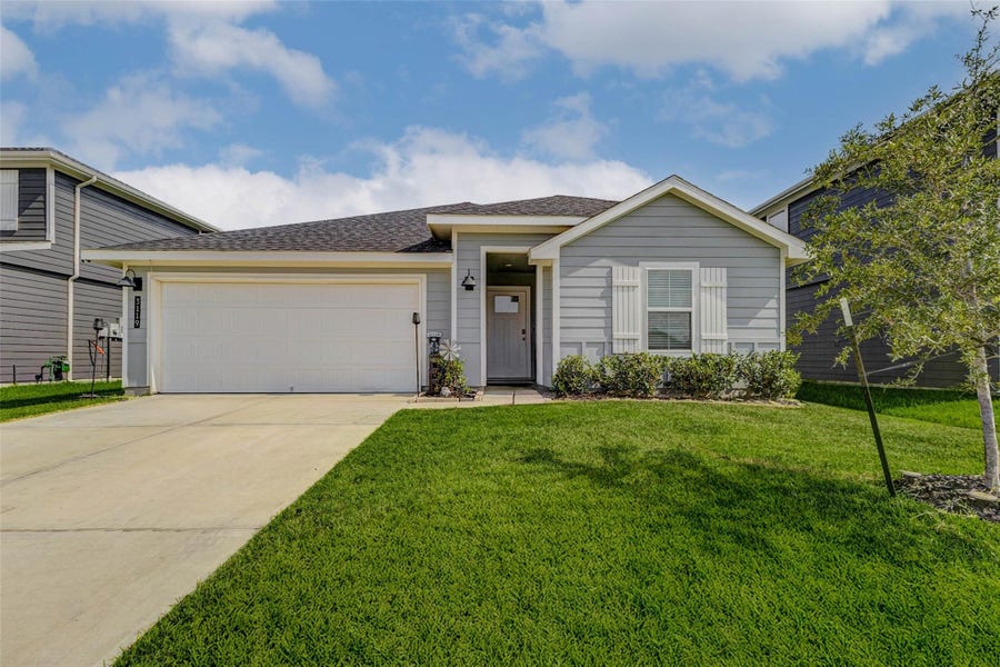 Property photo for 3119 Langley Bend Lane, Fulshear, TX