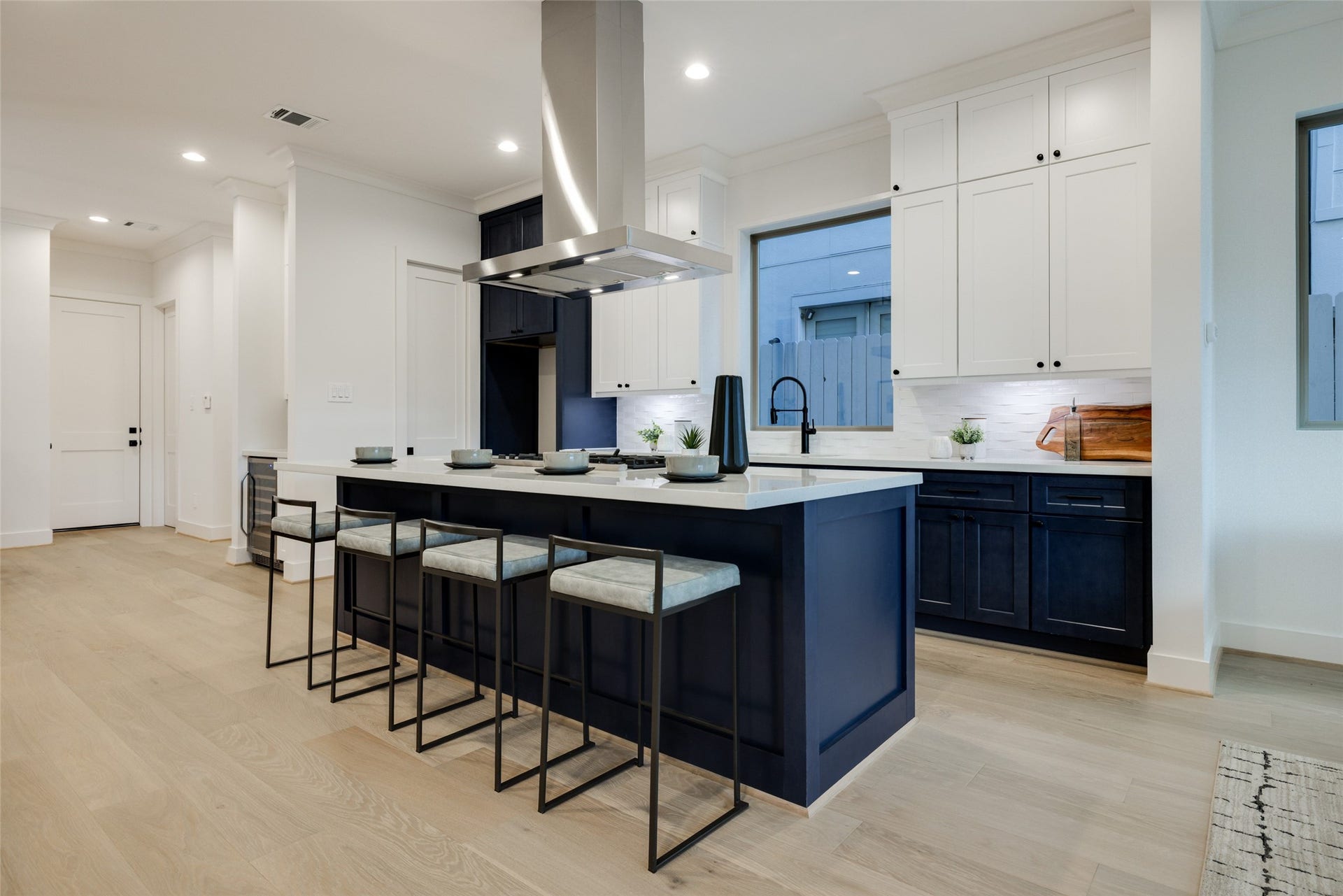 2323 RICHTON Street, Houston, TX 77098 2323 RICHTON Street, Houston, TX 77098