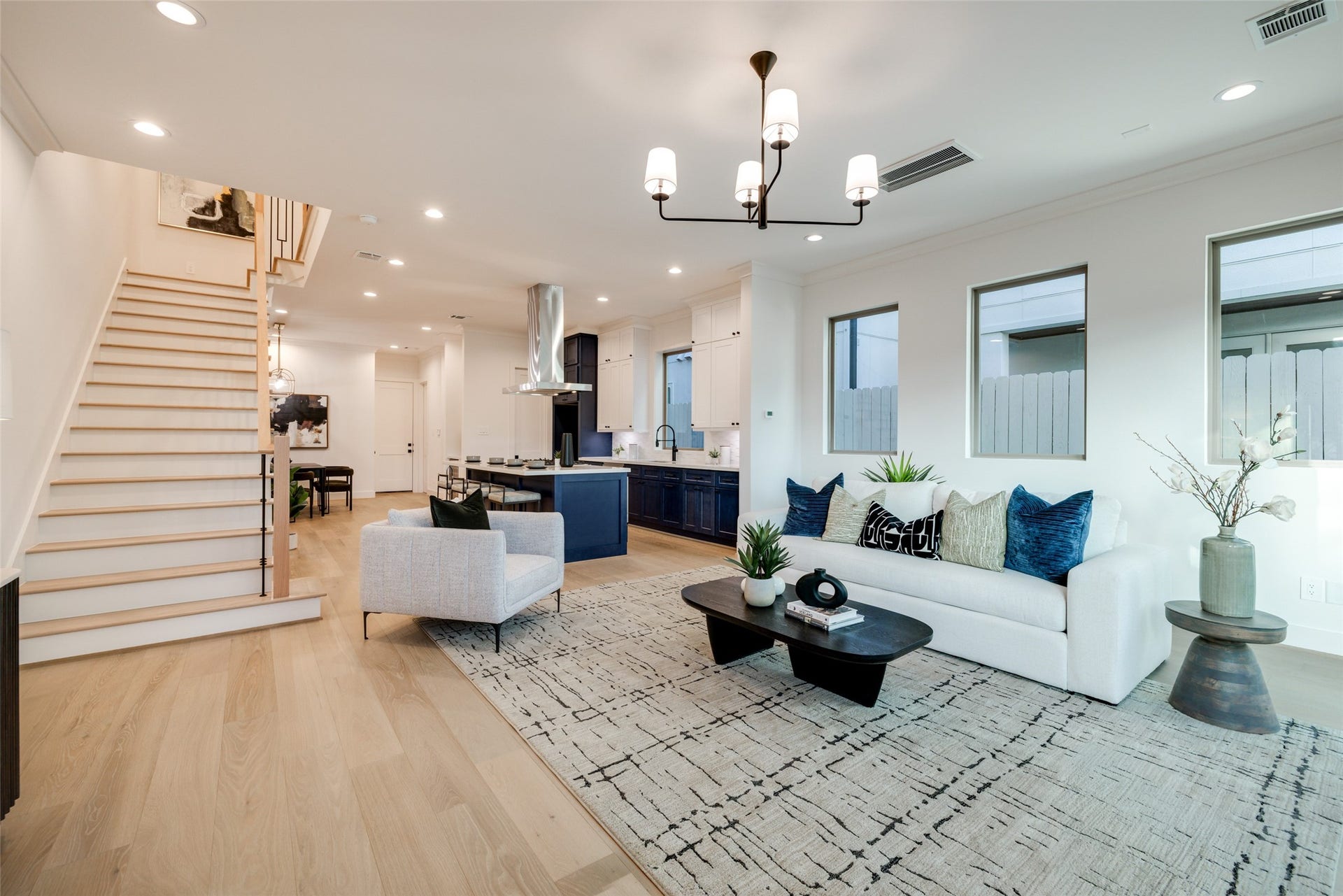 2323 RICHTON Street, Houston, TX 77098 2323 RICHTON Street, Houston, TX 77098