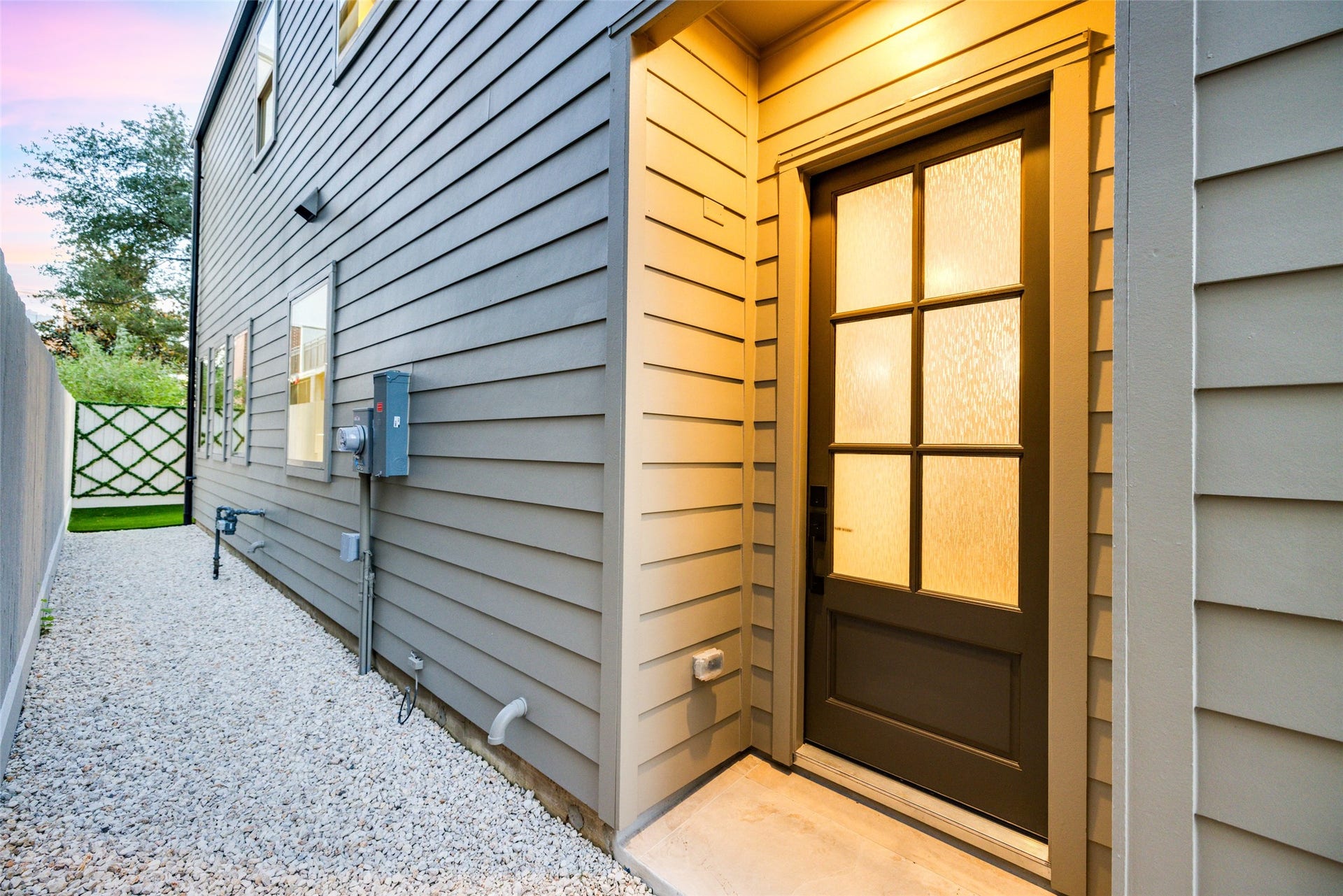 2323 RICHTON Street, Houston, TX 77098 2323 RICHTON Street, Houston, TX 77098