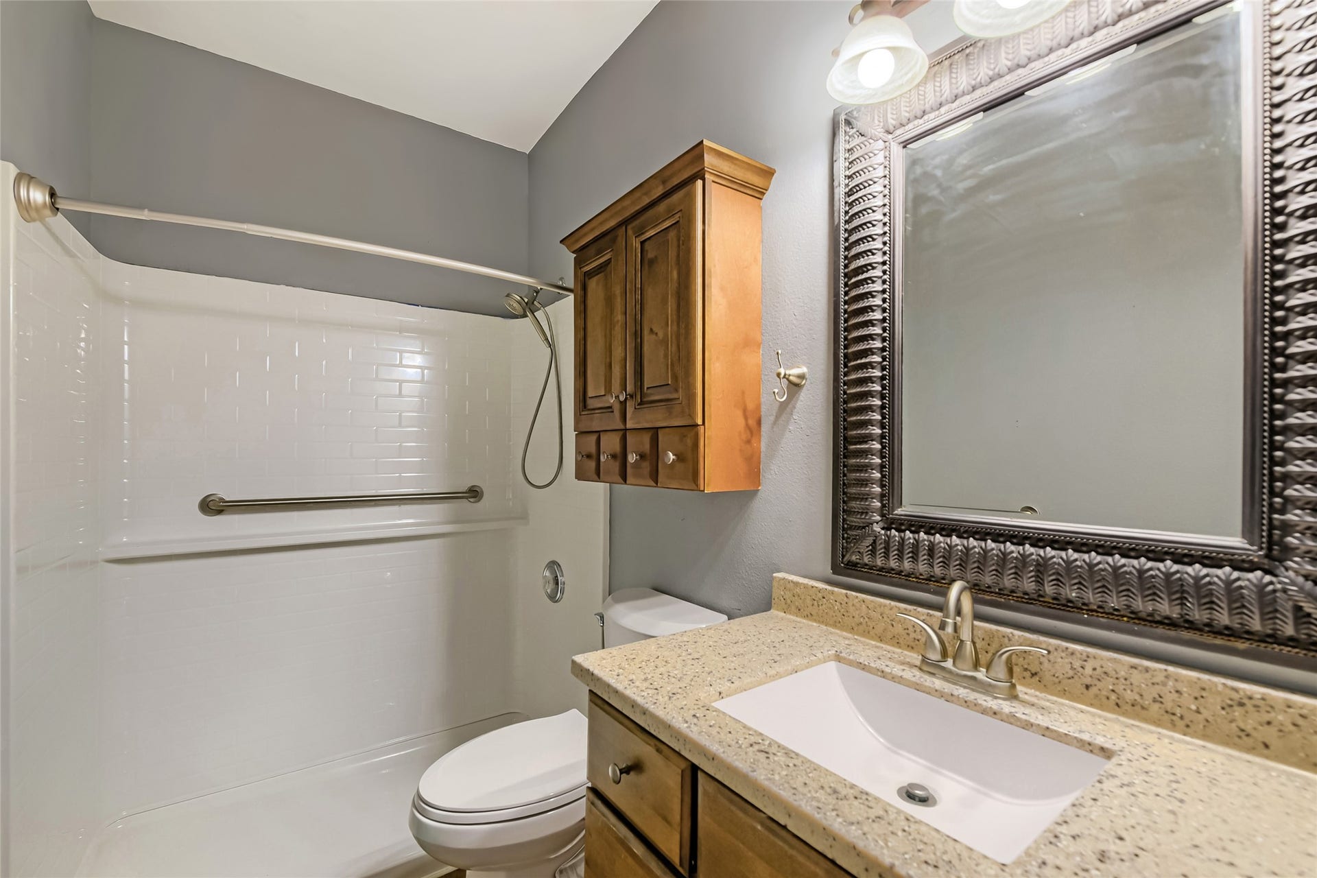 2402 Comal Drive, Deer Park, TX 77536