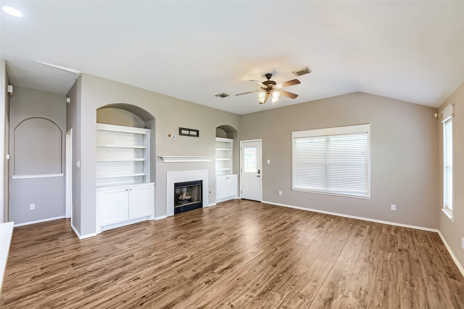 2402 Comal Drive, Deer Park, TX 77536