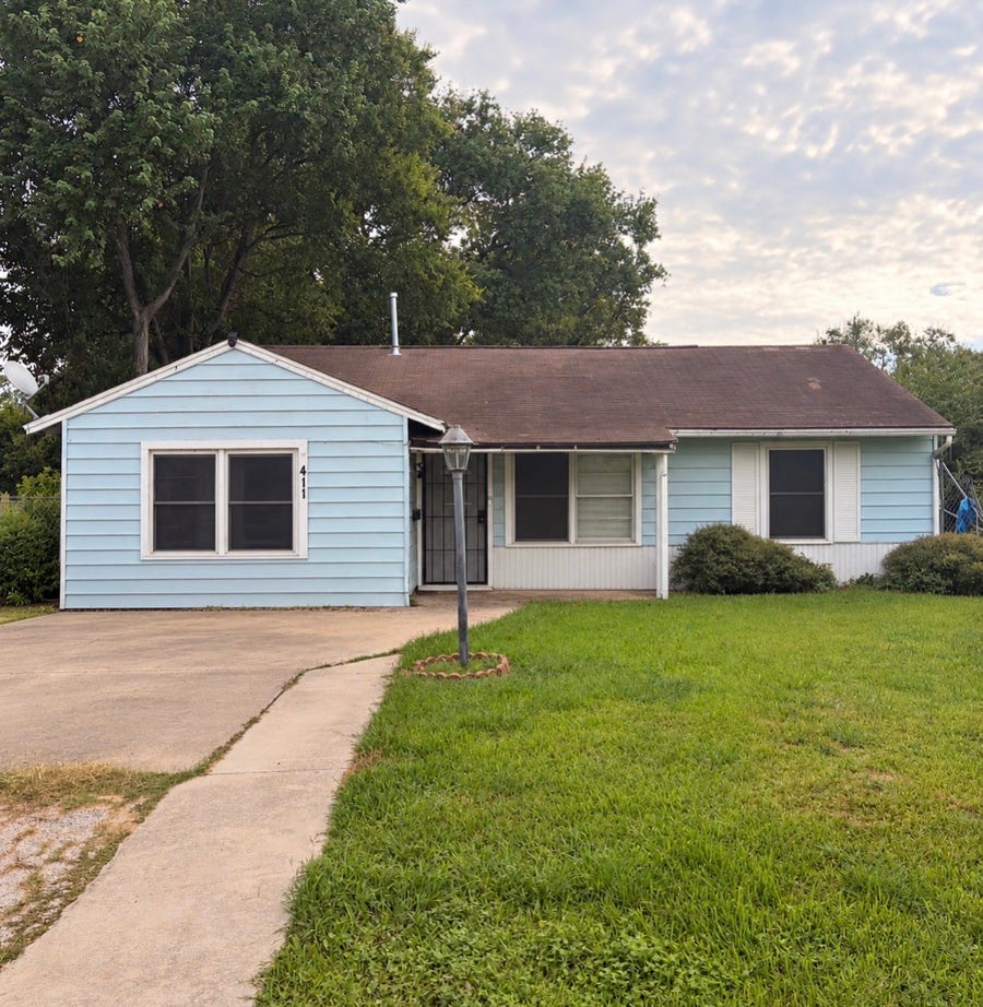 Property photo for 411 S 6th Street, La Porte, TX