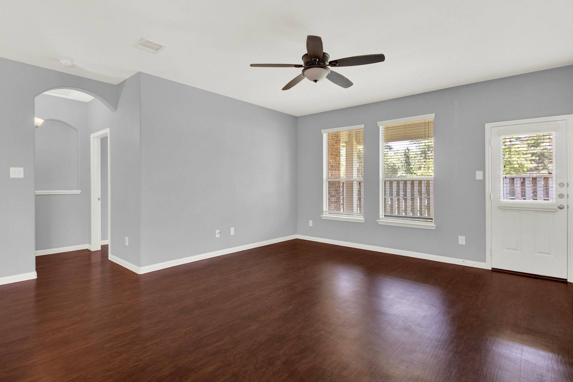 13425 Raintree Drive, Montgomery, TX 77356 Vinyl flooring throughout allow easy cleaning and maintenance.