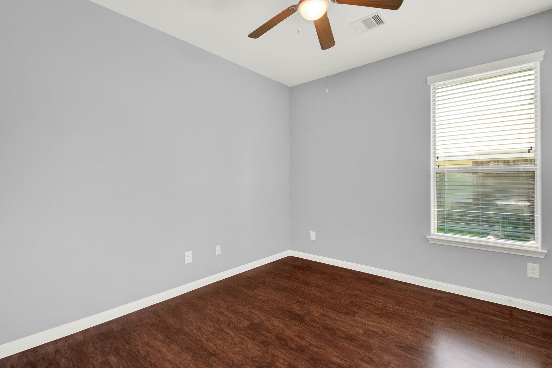 13425 Raintree Drive, Montgomery, TX 77356 Opposite view of guest bed #2