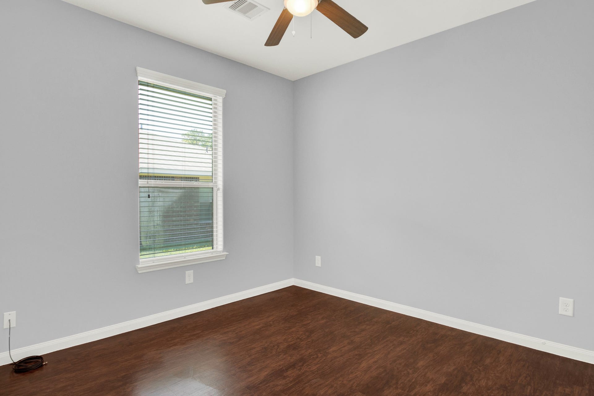 13425 Raintree Drive, Montgomery, TX 77356 Guest bed #1