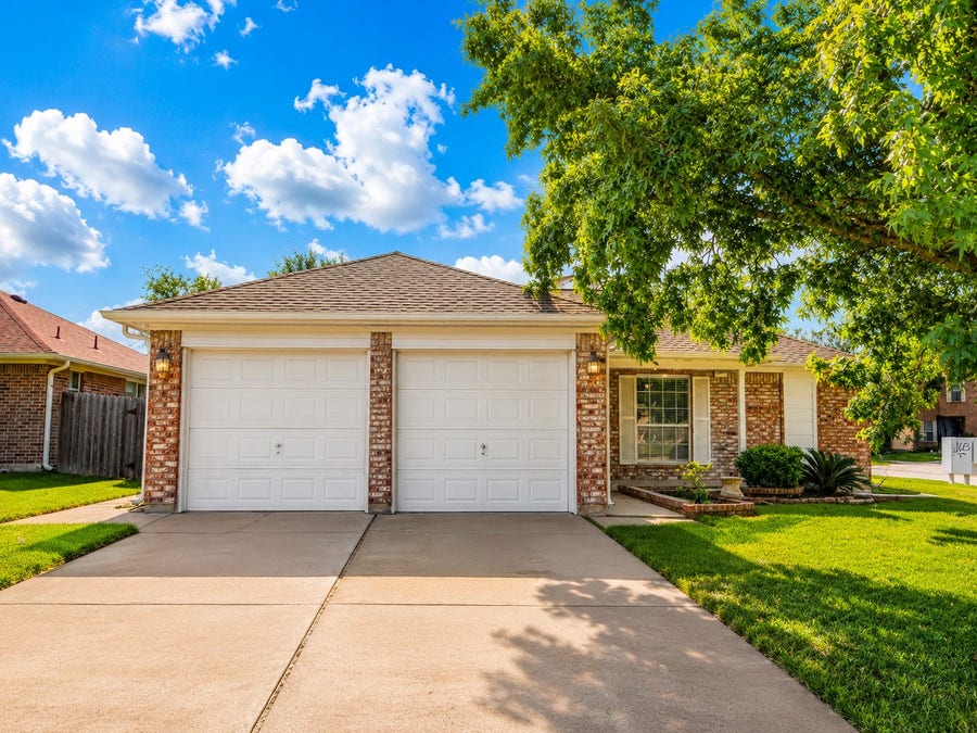 Property photo for 7102 Pheasant Grove Drive, Cypress, TX