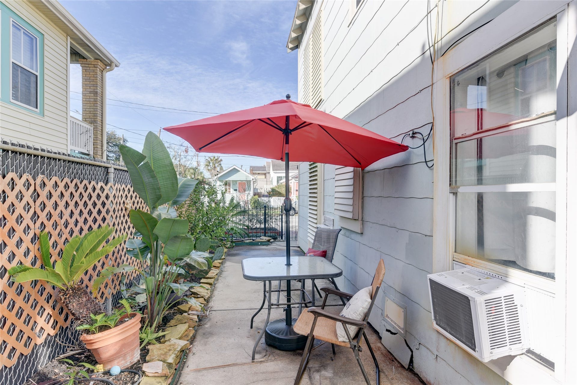 1206 17th Street, #B, Galveston, TX 77550 1206 17th Street, #B, Galveston, TX 77550