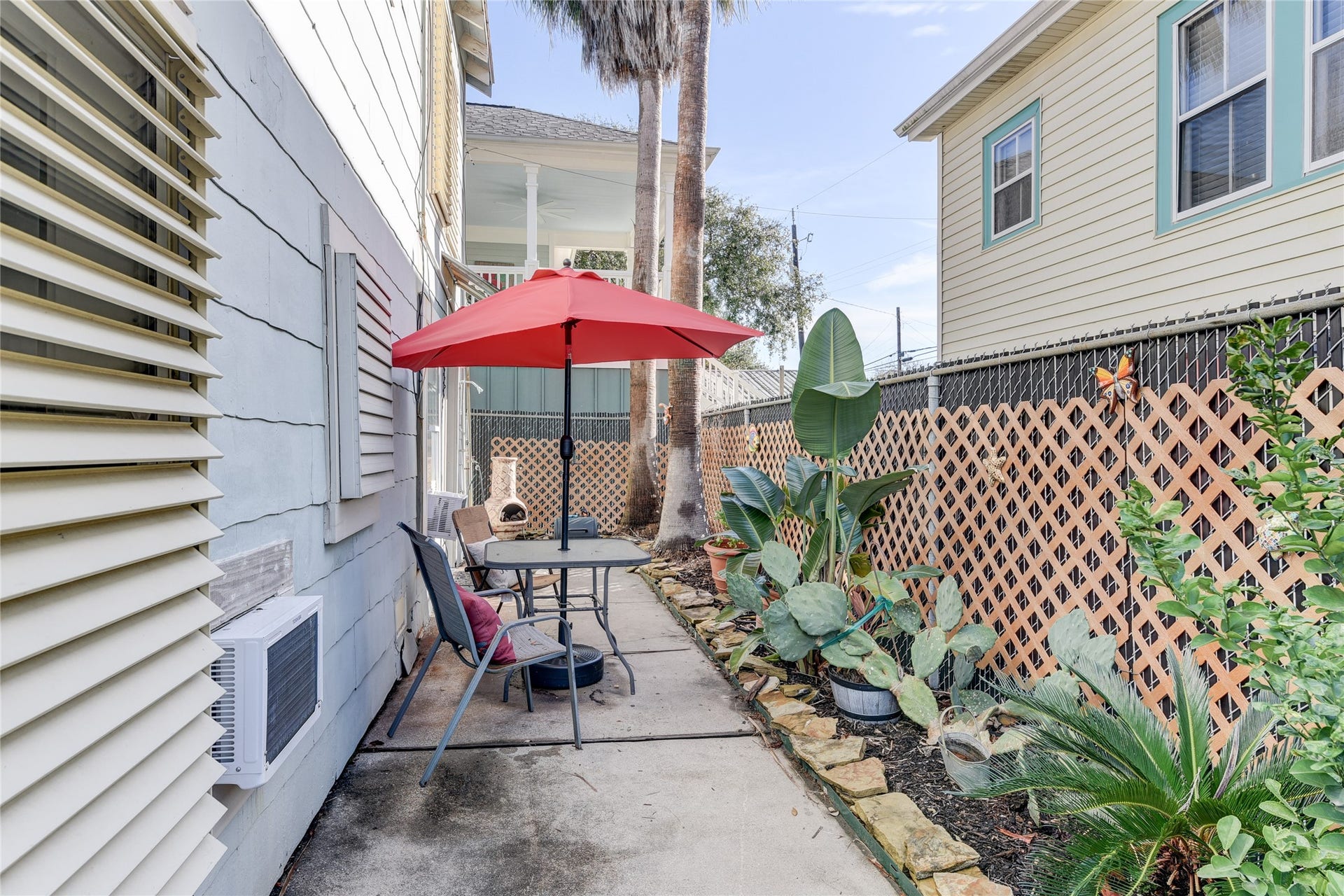 1206 17th Street, #B, Galveston, TX 77550 1206 17th Street, #B, Galveston, TX 77550
