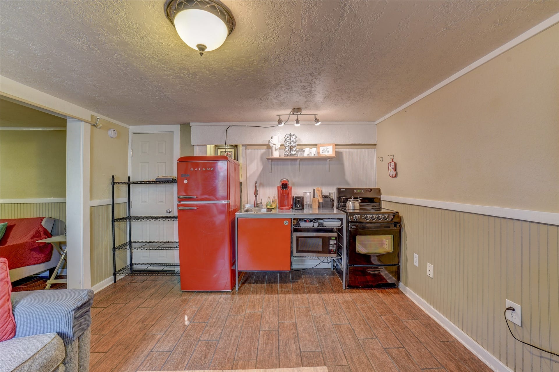 1206 17th Street, #B, Galveston, TX 77550 1206 17th Street, #B, Galveston, TX 77550