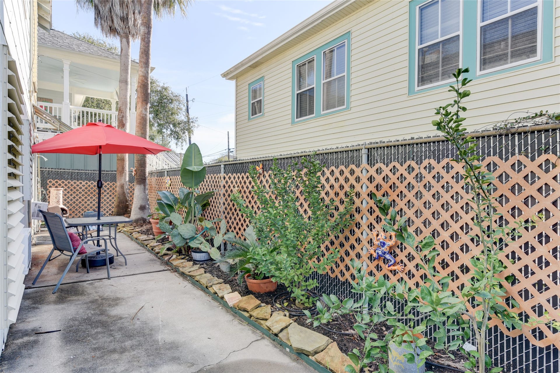 1206 17th Street, #B, Galveston, TX 77550 1206 17th Street, #B, Galveston, TX 77550