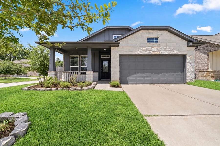 Property photo for 11710 Rosehall Reach Lane, Tomball, TX