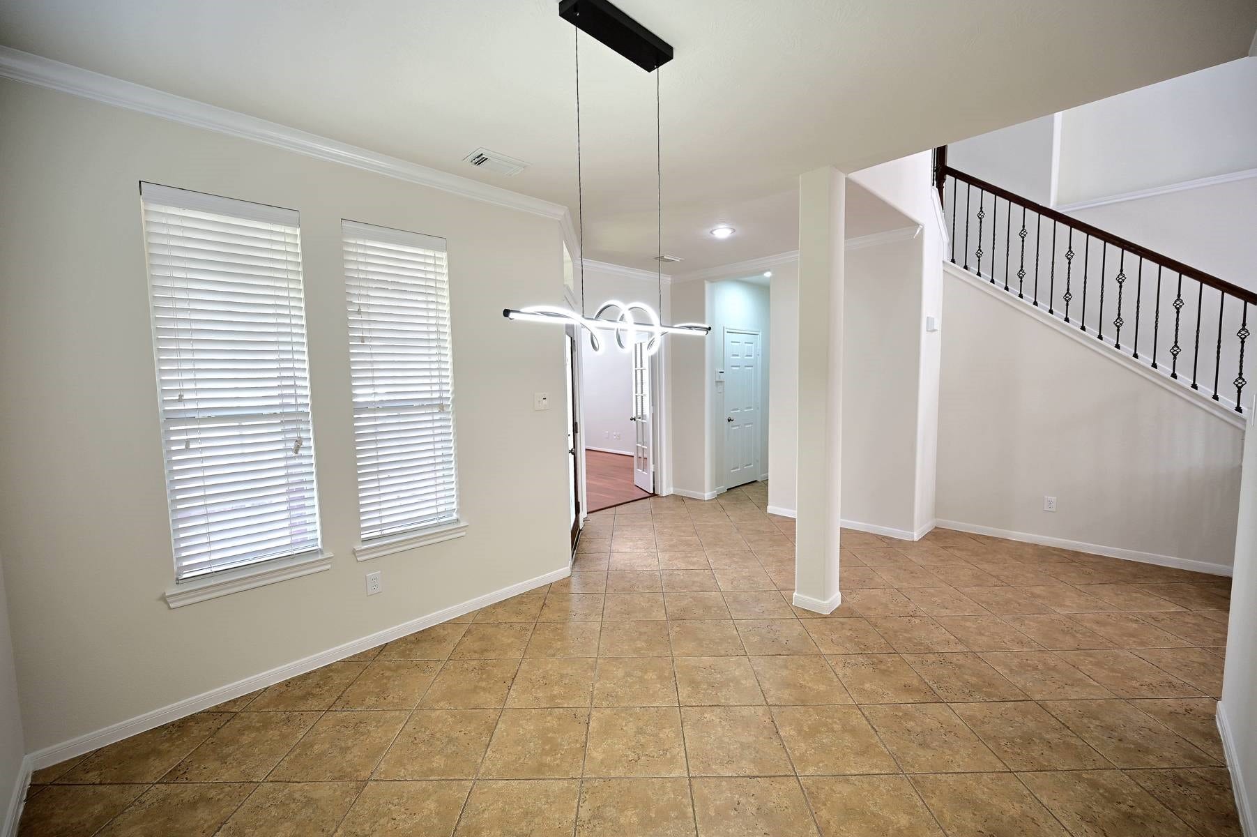9007 Kinnel Lane, Tomball, TX 77375