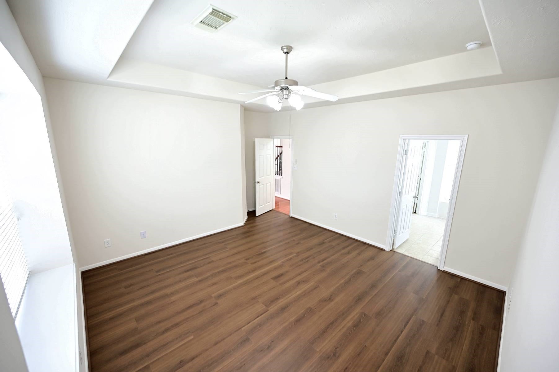 9007 Kinnel Lane, Tomball, TX 77375