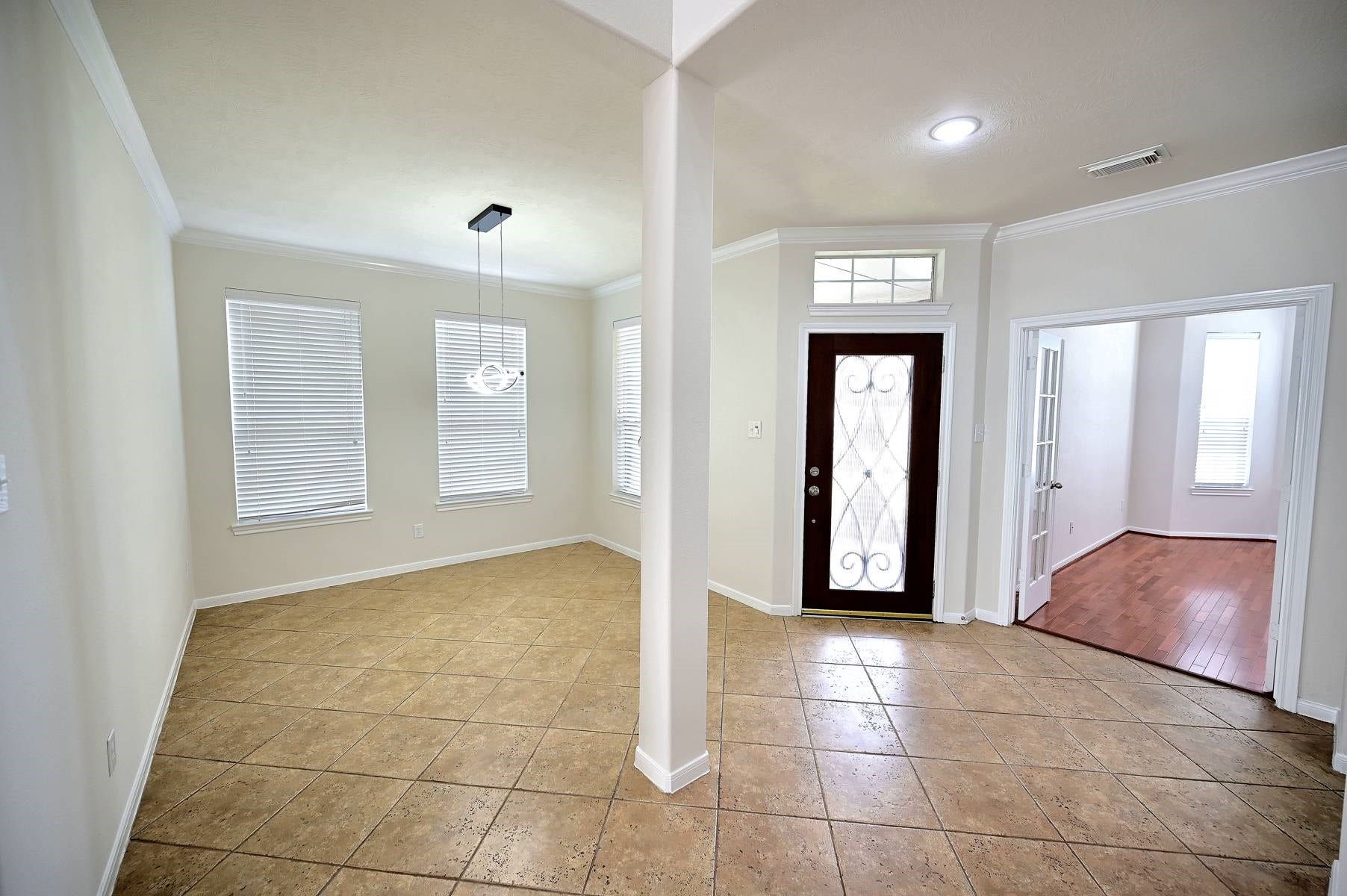 9007 Kinnel Lane, Tomball, TX 77375