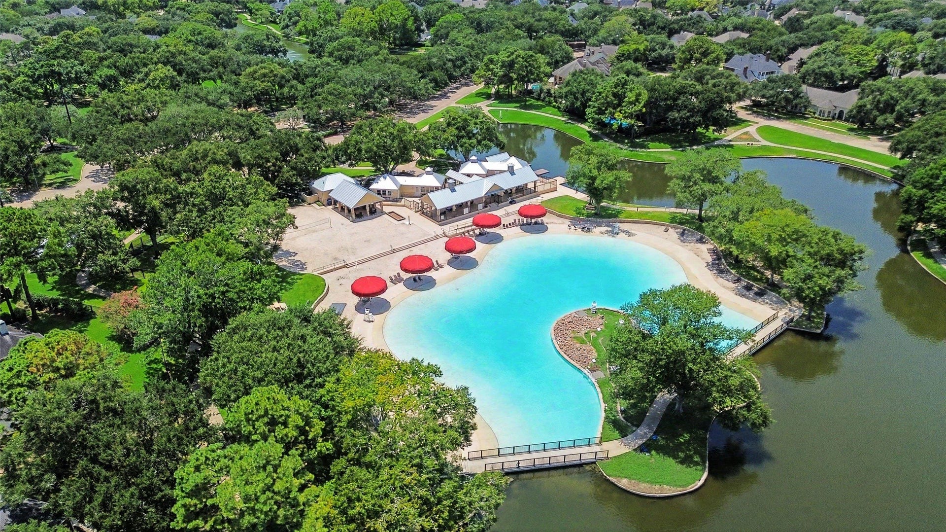 2907 Winding Shore Lane, Katy, TX 77450 Enjoy the incredible amenities of Cinco Ranch, including the popular Beach Club community pool area. This resort-style destination offers a relaxing atmosphere with a sparkling pool, beach-inspired surroundings, all just a short walk from the home.