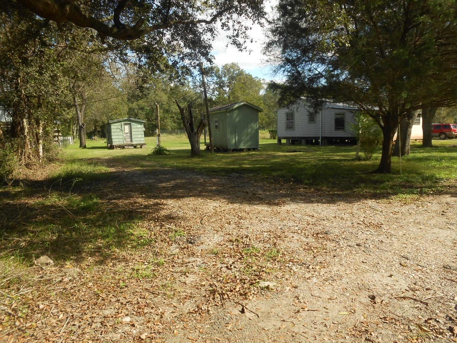 Property photo for 6435 County Road 42, Rosharon, TX