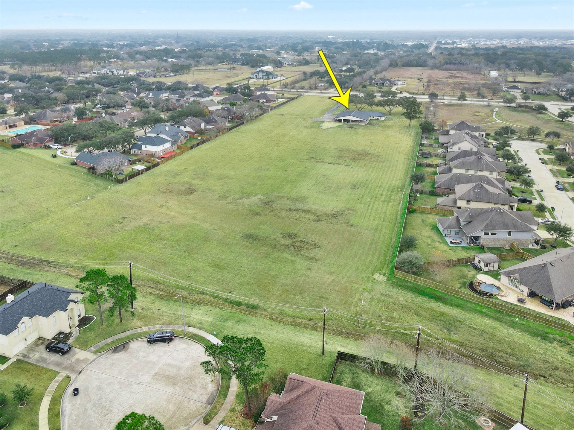 4002 Dixie Farm Road, Pearland, TX 77581