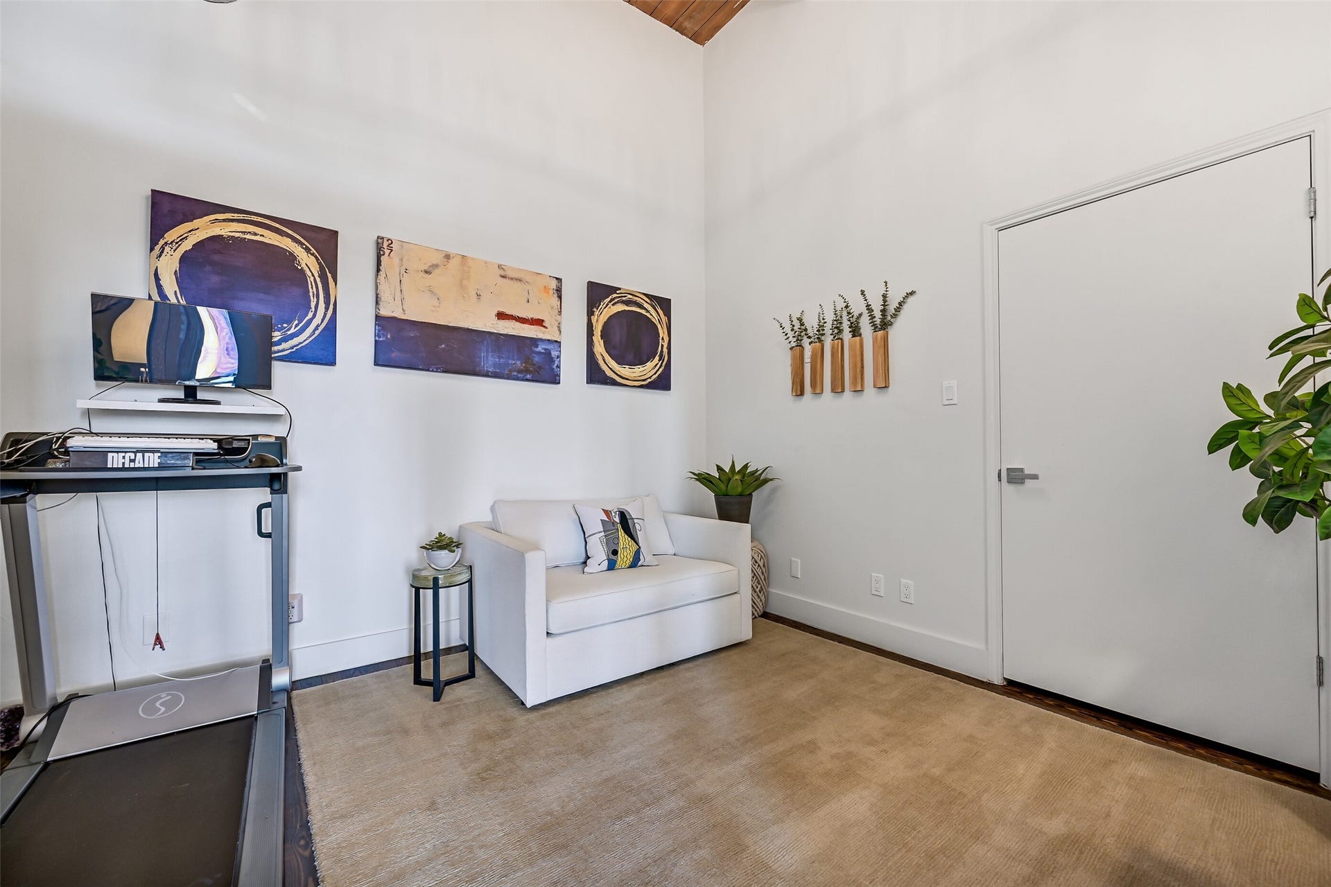 2400 Mechanic Street, #204, Galveston, TX 77550 2400 Mechanic Street, #204, Galveston, TX 77550