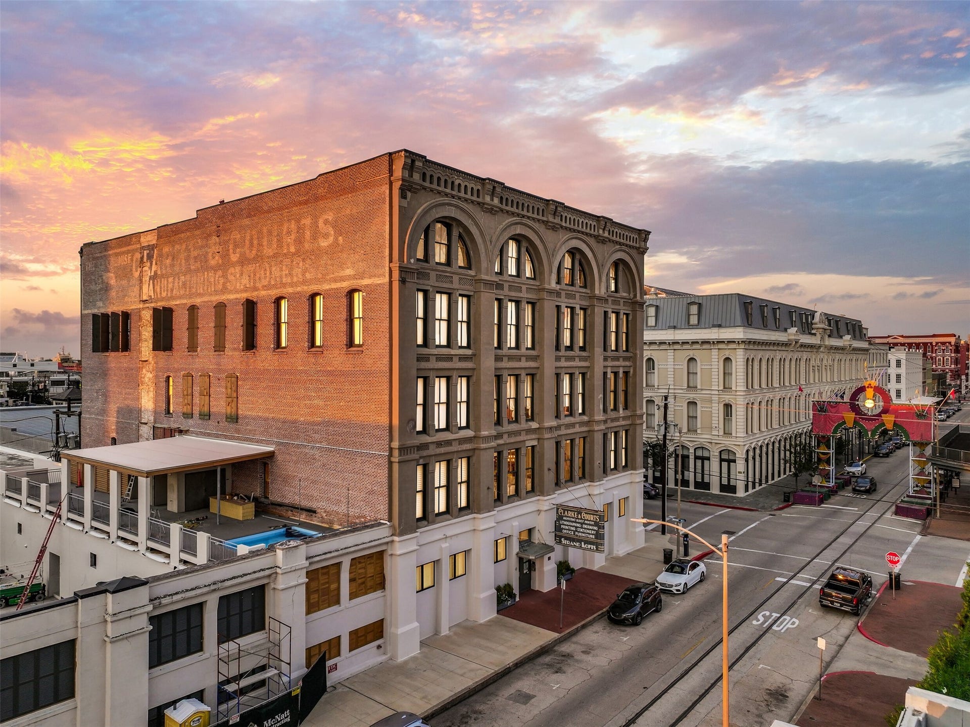 2400 Mechanic Street, #204, Galveston, TX 77550 2400 Mechanic Street, #204, Galveston, TX 77550
