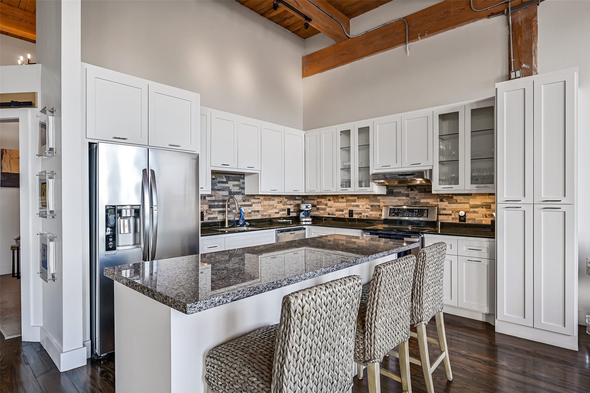 2400 Mechanic Street, #204, Galveston, TX 77550 2400 Mechanic Street, #204, Galveston, TX 77550