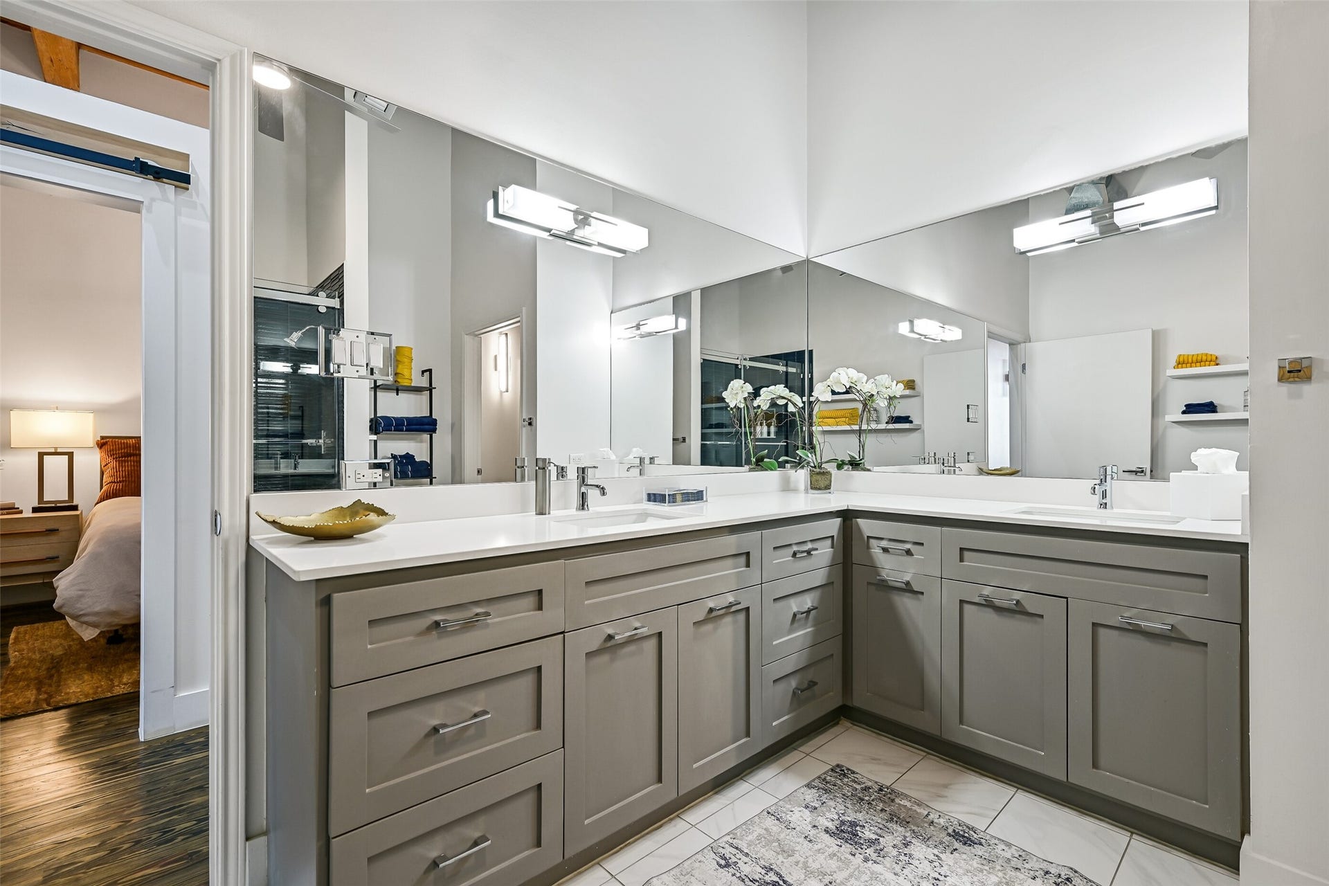 2400 Mechanic Street, #204, Galveston, TX 77550 2400 Mechanic Street, #204, Galveston, TX 77550