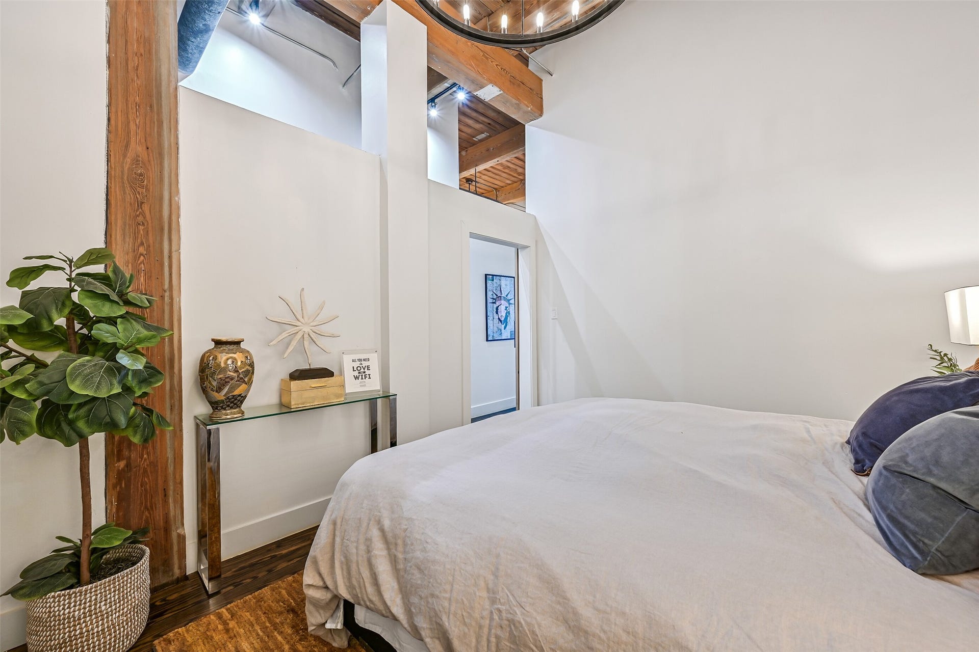 2400 Mechanic Street, #204, Galveston, TX 77550 2400 Mechanic Street, #204, Galveston, TX 77550