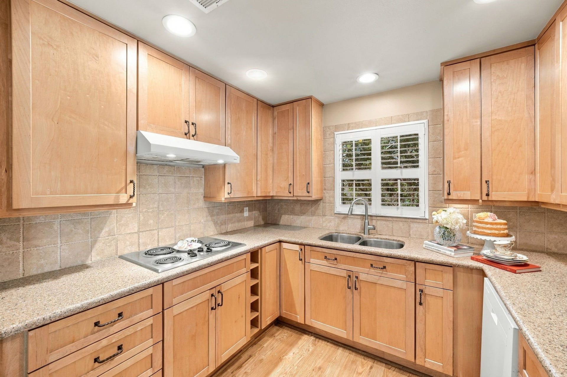 2206 Macarthur Street, Houston, TX 77030 Functional and inviting kitchen with plenty of storage and opens to backyard covered patio