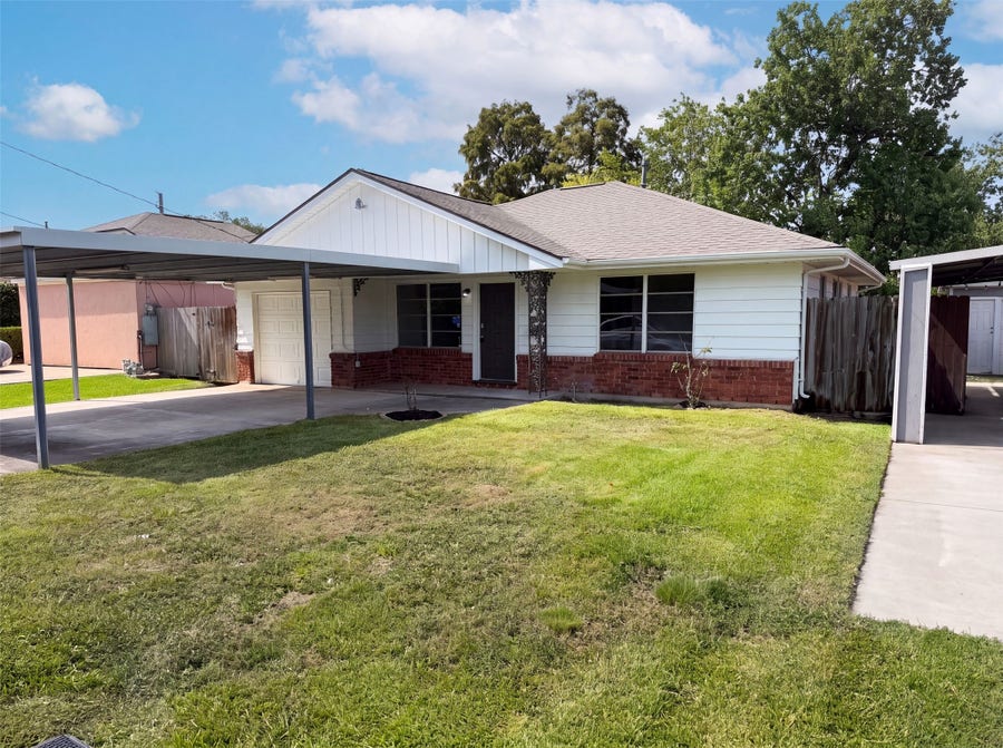 Property photo for 507 Avenue K, South Houston, TX