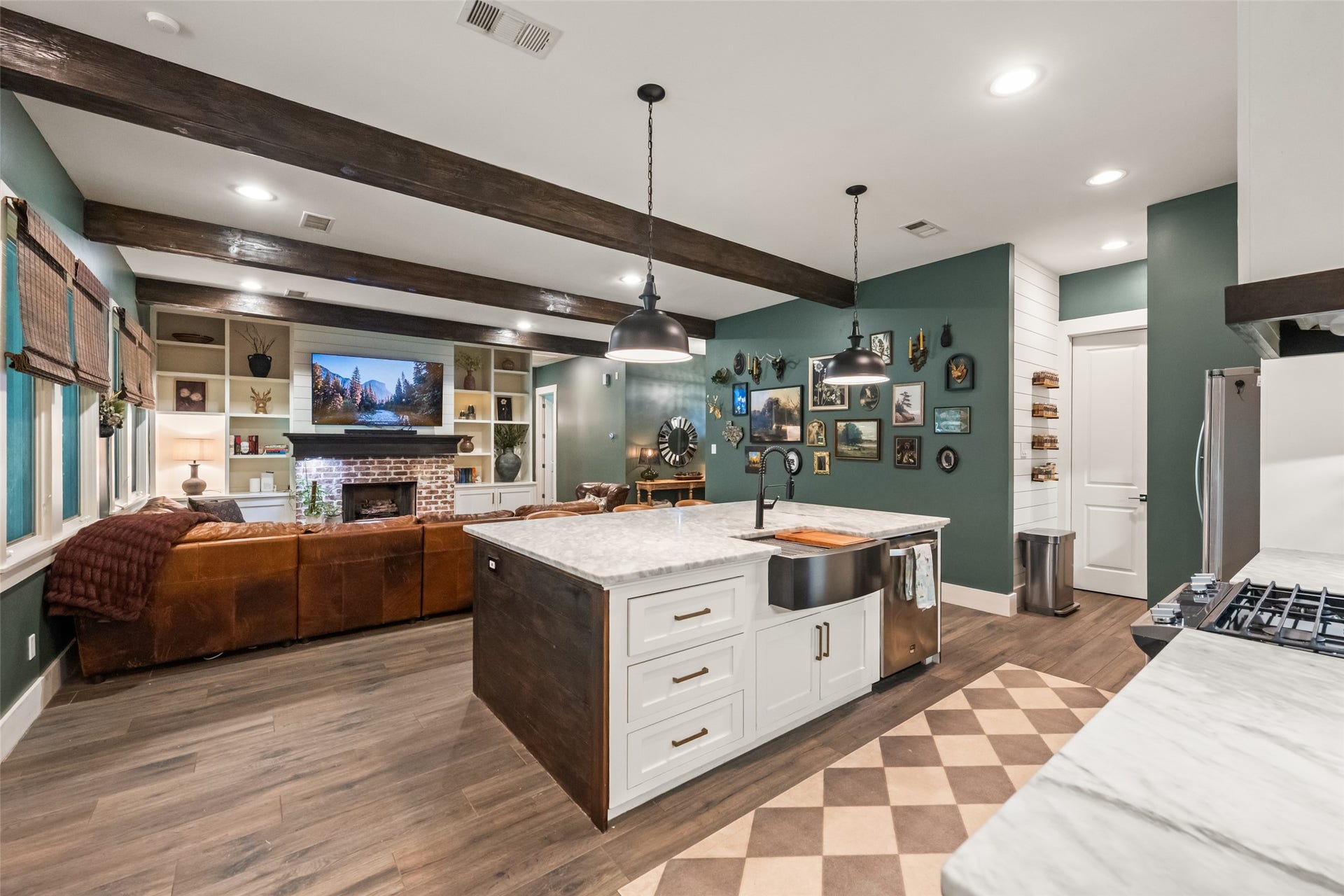 8861 Catamaran Way, Montgomery, TX 77316 8861 Catamaran Way, Montgomery, TX 77316