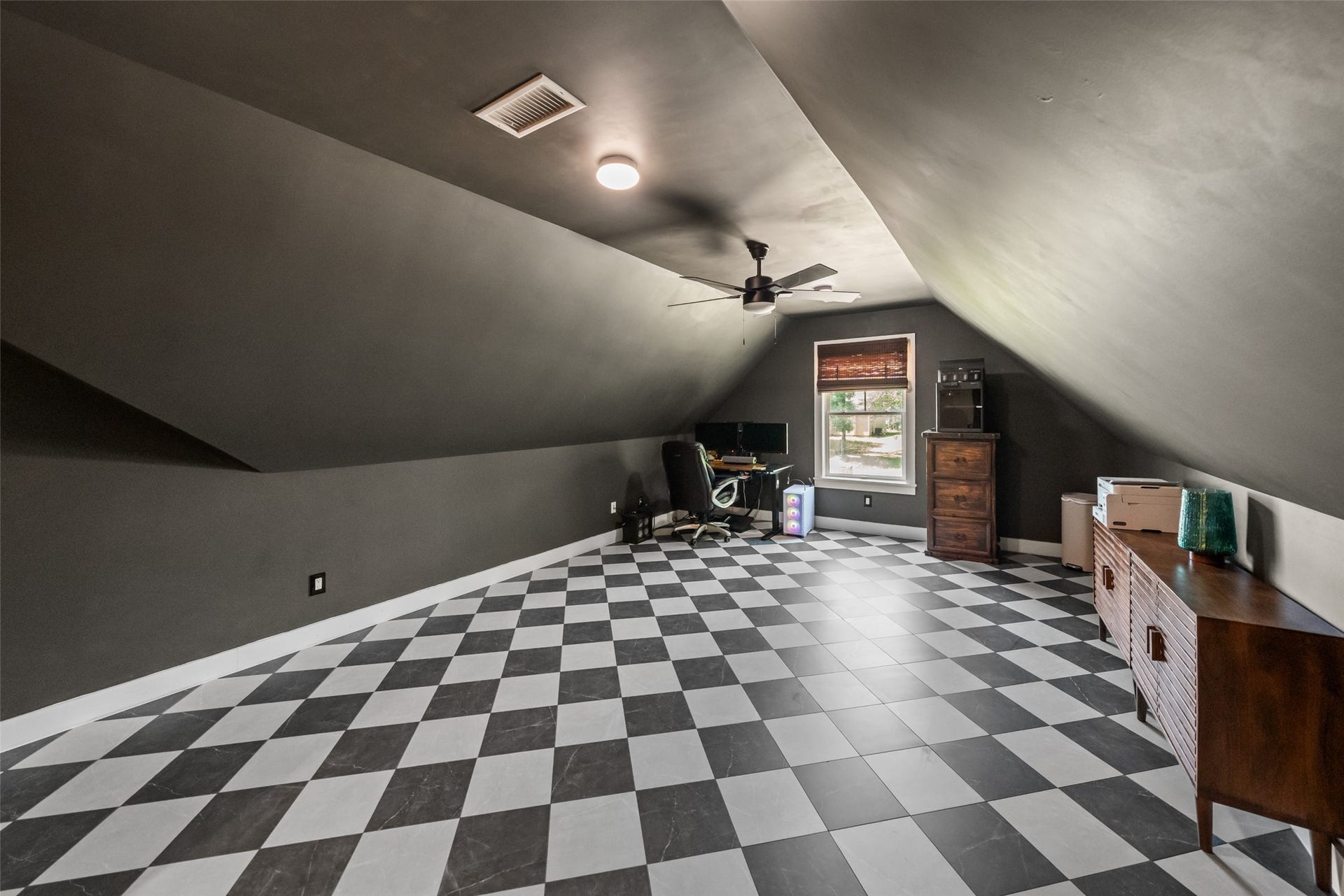 8861 Catamaran Way, Montgomery, TX 77316 8861 Catamaran Way, Montgomery, TX 77316