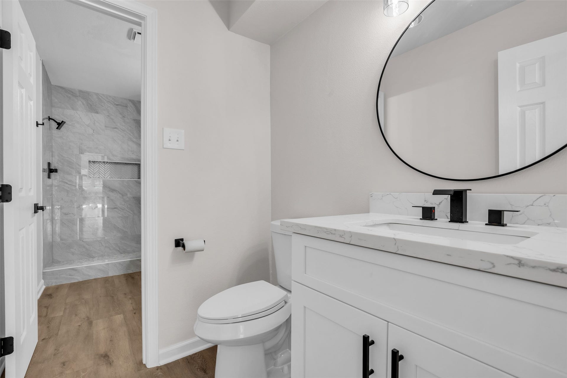 1907 Trixie Lane, Houston, TX 77042 1907 Trixie Lane, Houston, TX 77042