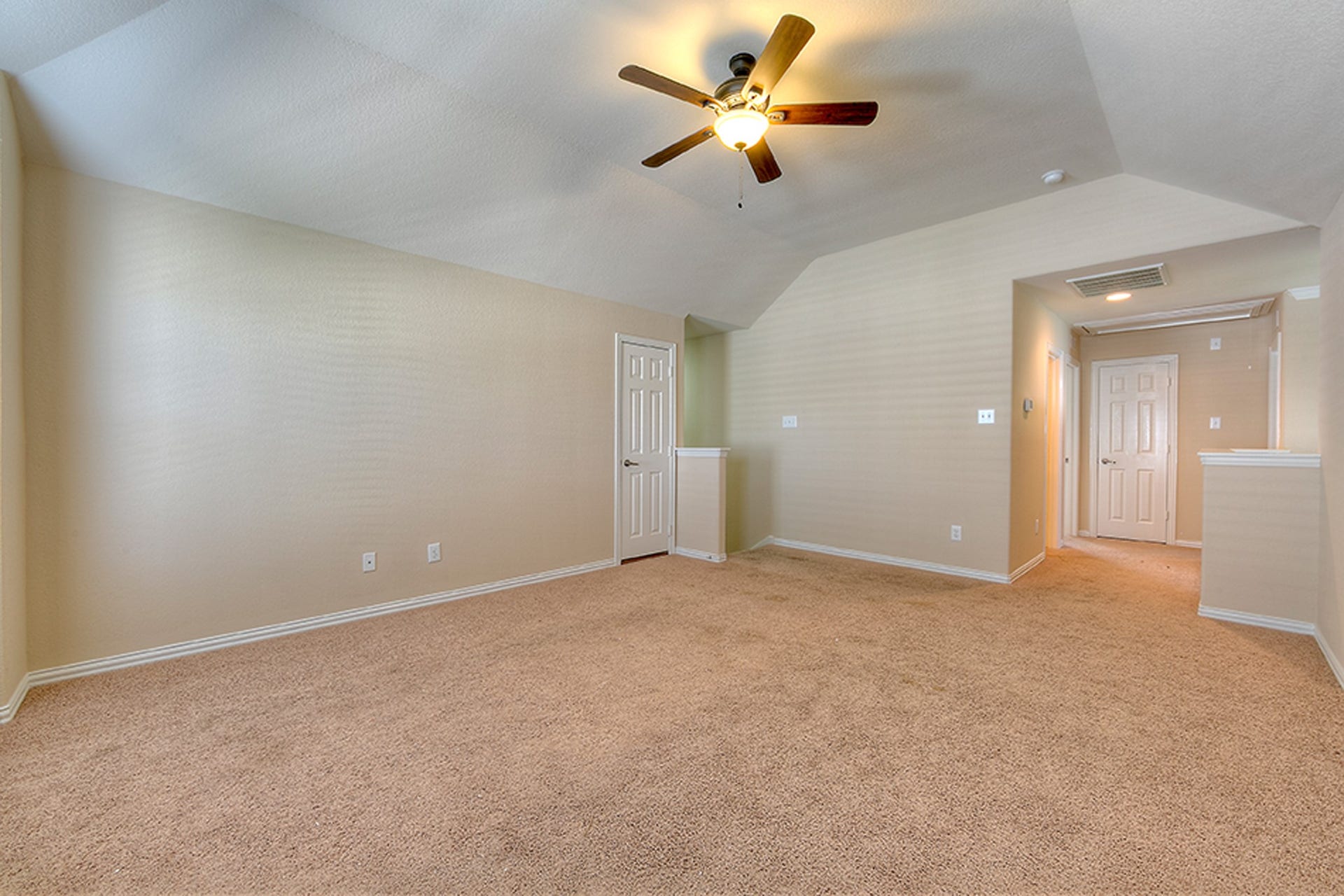 10 Quillwood Place, The Woodlands, TX 77354 10 Quillwood Place, The Woodlands, TX 77354