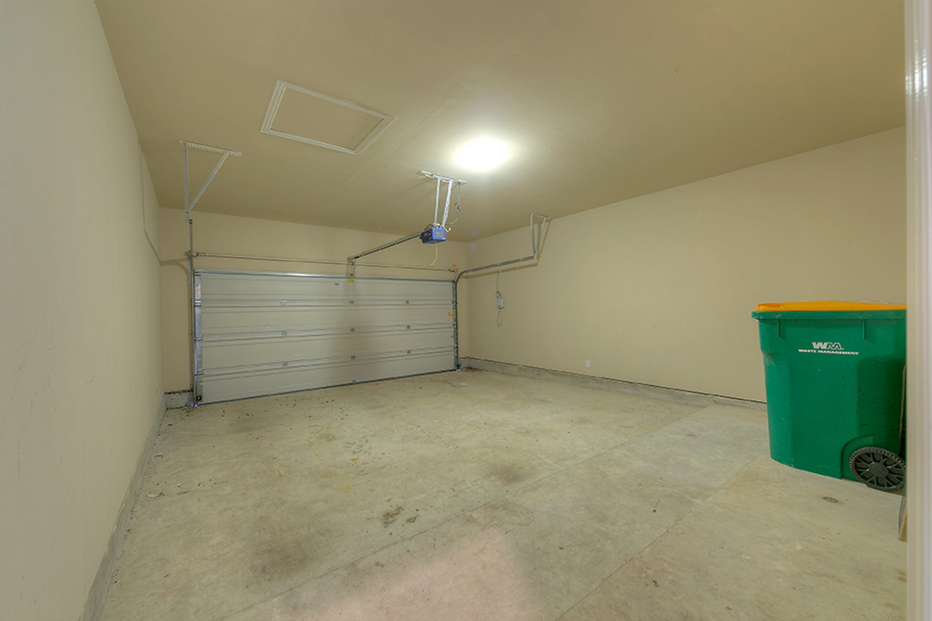 10 Quillwood Place, The Woodlands, TX 77354 10 Quillwood Place, The Woodlands, TX 77354