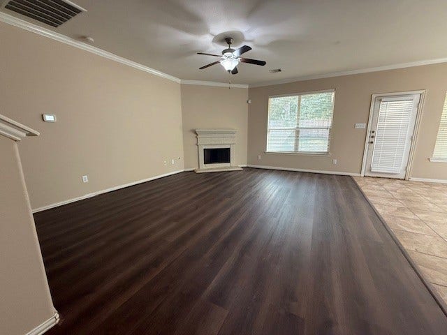 10 Quillwood Place, The Woodlands, TX 77354 10 Quillwood Place, The Woodlands, TX 77354